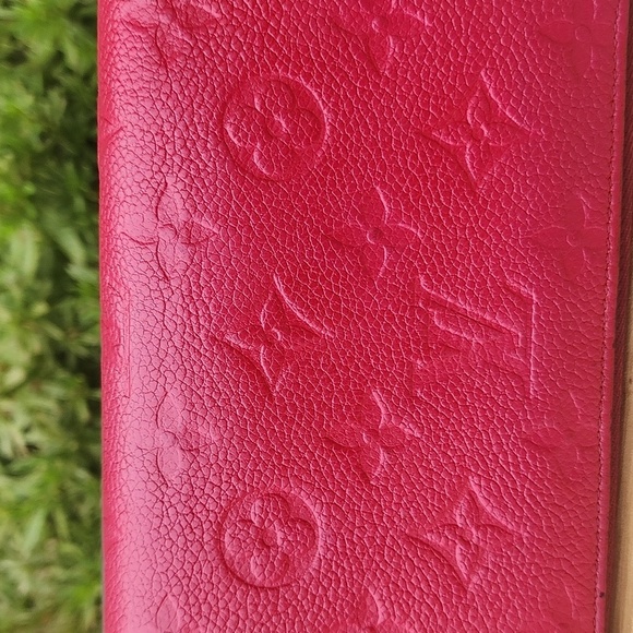 LOUIS VUITTON Round Zipper Monogram Empreinte Leather Zippy Wallet - Picture 4 of 15